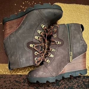 Sorel boots size 7.5
